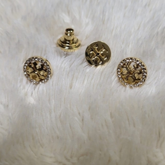 Tory burch logo earrings new never used - Picture 5 of 9